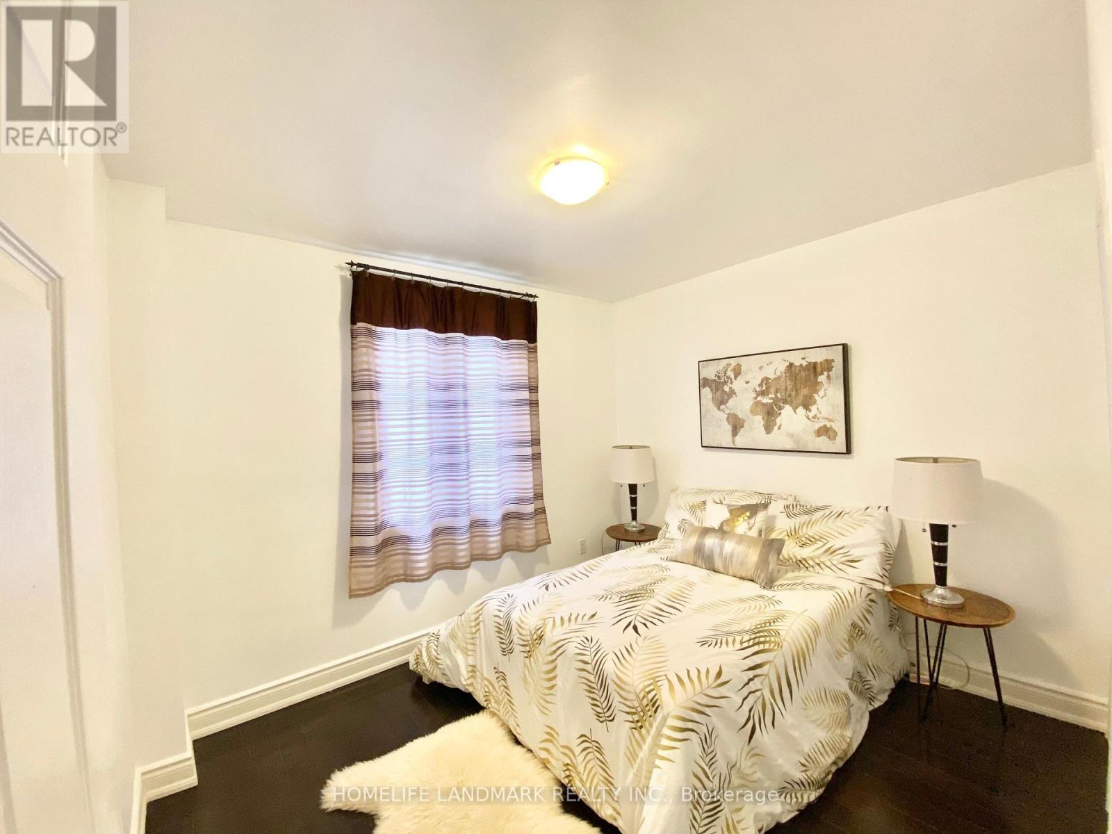 Main - 57 Glenside Avenue, Toronto, Ontario  M4L 2T6 - Photo 10 - E12756088