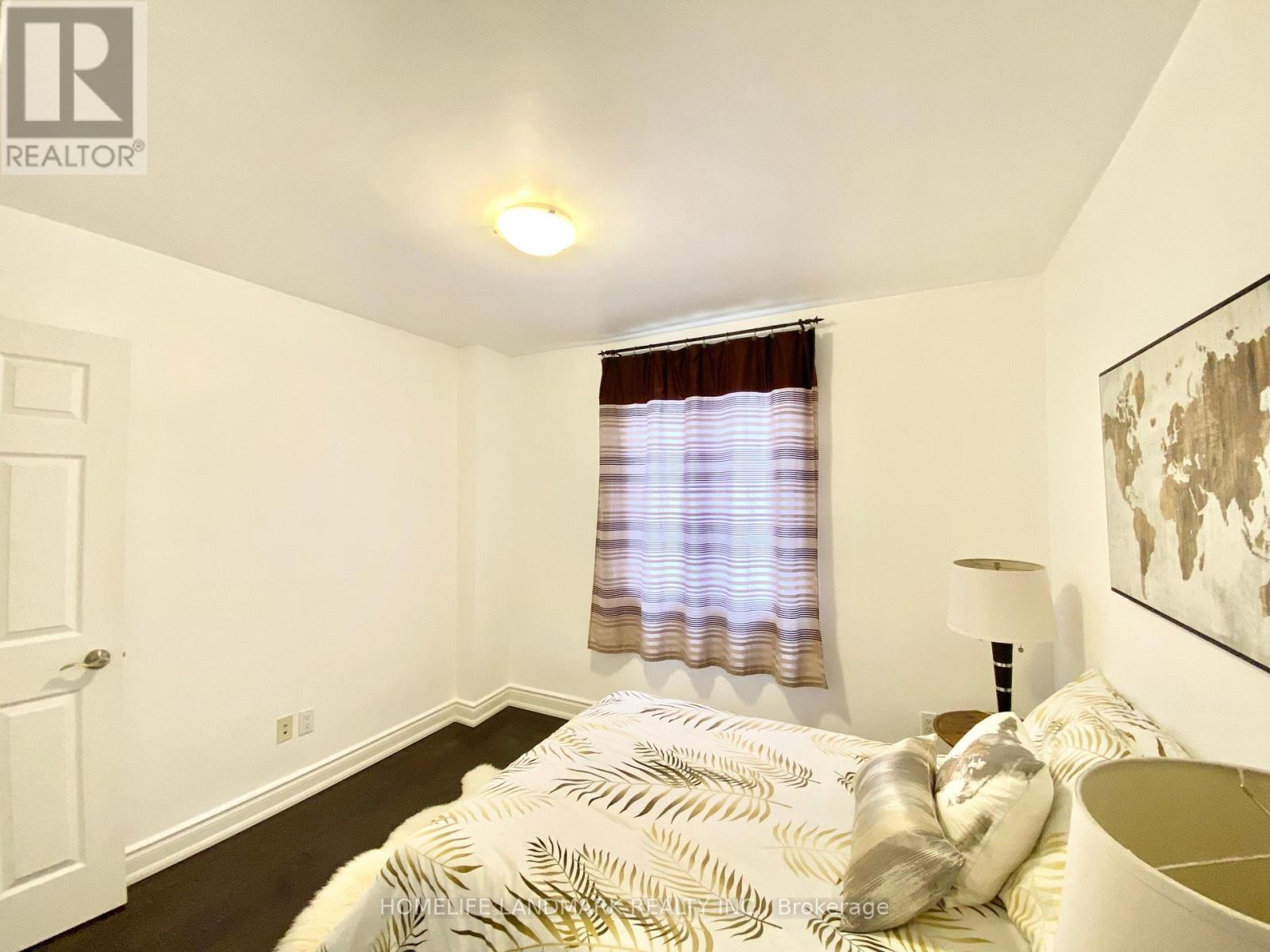 Main - 57 Glenside Avenue, Toronto, Ontario  M4L 2T6 - Photo 12 - E12756088