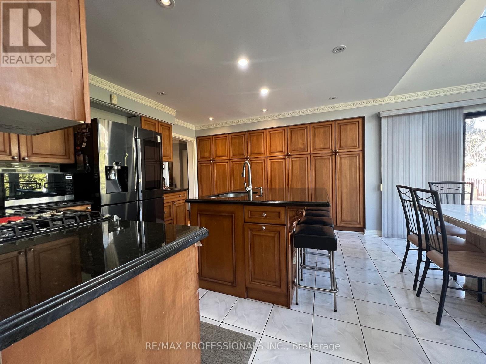 3365 Cider Mill Place, Mississauga, Ontario  L5L 3H6 - Photo 22 - W12933534