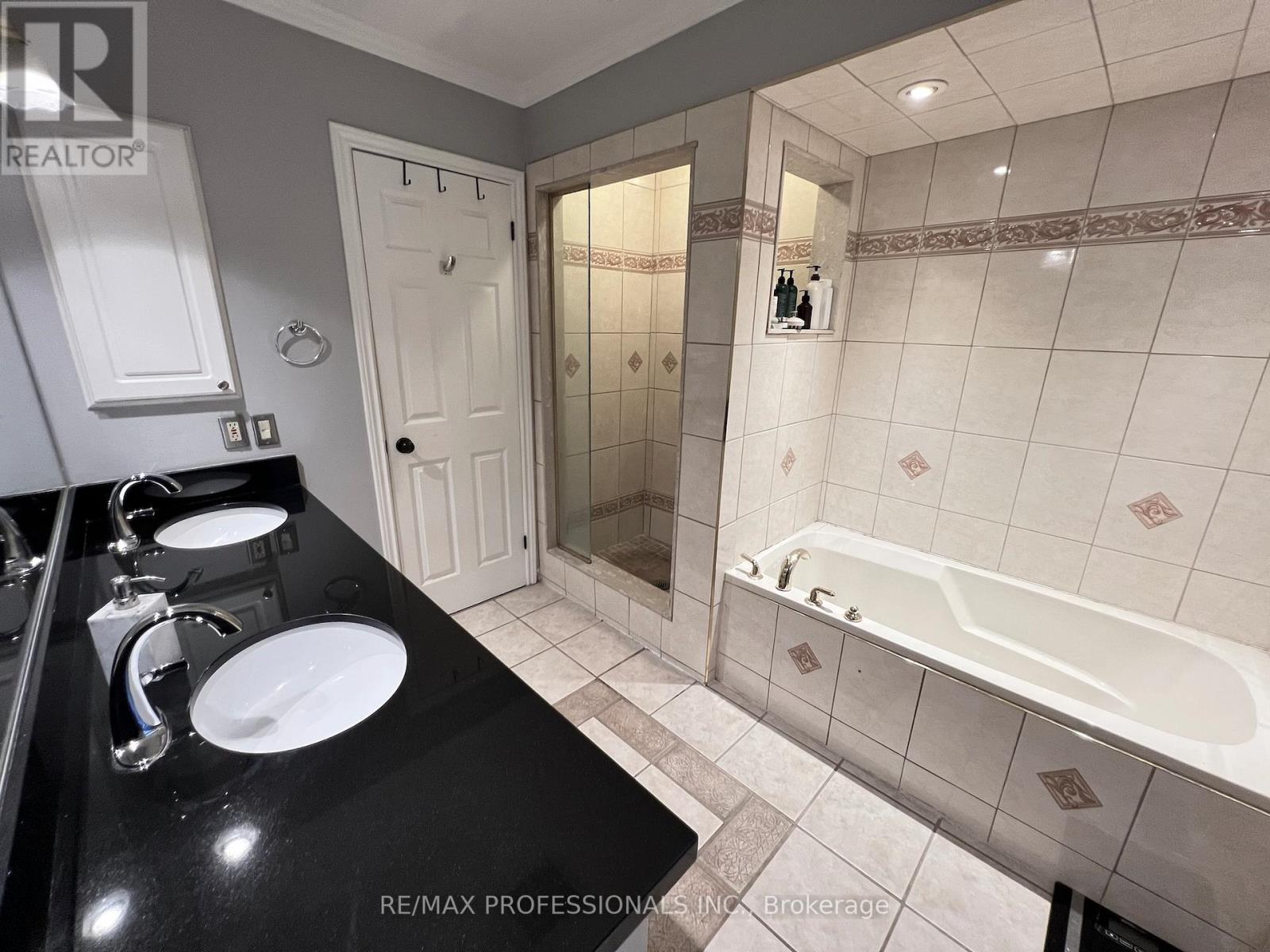 3365 Cider Mill Place, Mississauga, Ontario  L5L 3H6 - Photo 35 - W12933534