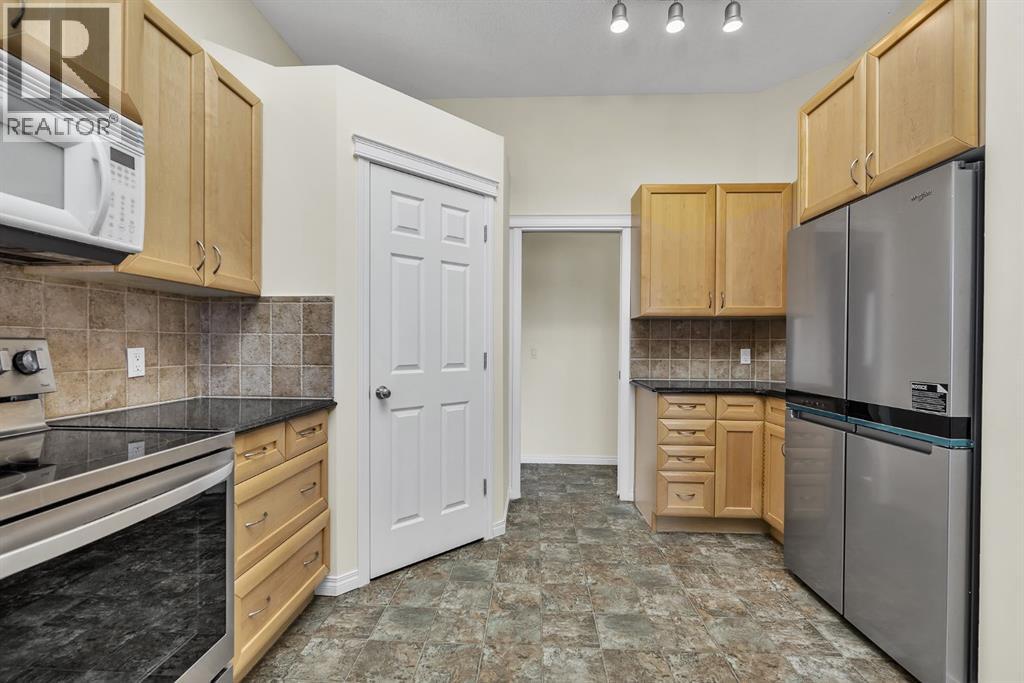 151 Hawkmere View, Chestermere, Alberta  T1X 1T8 - Photo 13 - A2291921