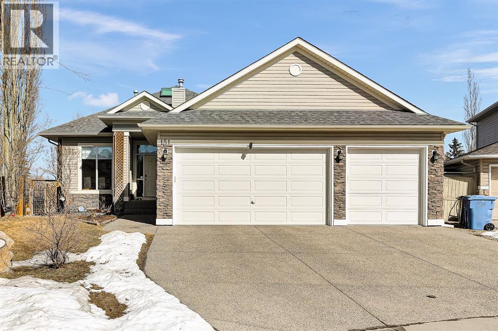 151 Hawkmere View, Chestermere, Alberta  T1X 1T8 - Photo 2 - A2291921