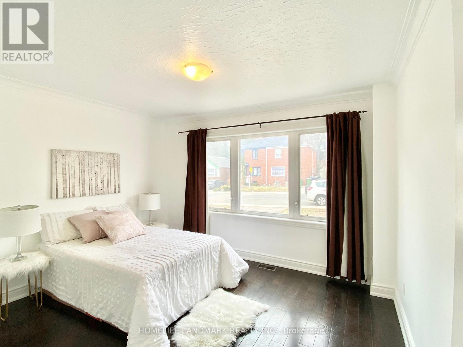 Main - 57 Glenside Avenue, Toronto, Ontario  M4L 2T6 - Photo 15 - E12756088