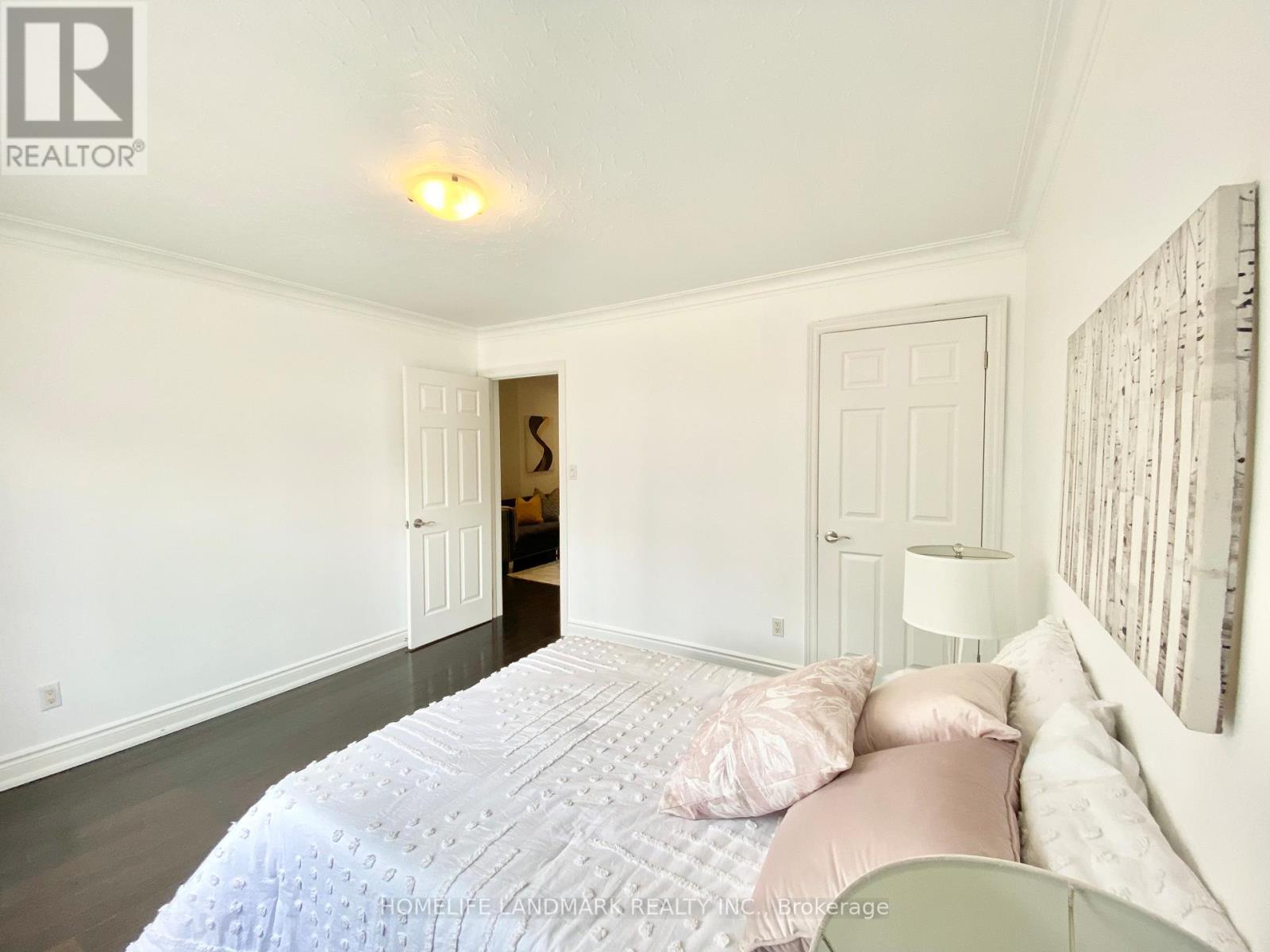 Main - 57 Glenside Avenue, Toronto, Ontario  M4L 2T6 - Photo 17 - E12756088