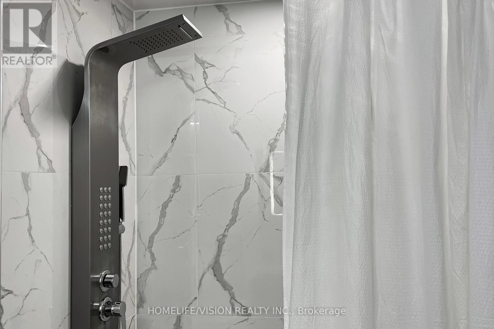 2 Prestwick Avenue, Vaughan, Ontario  L6A 2C9 - Photo 25 - N12933080