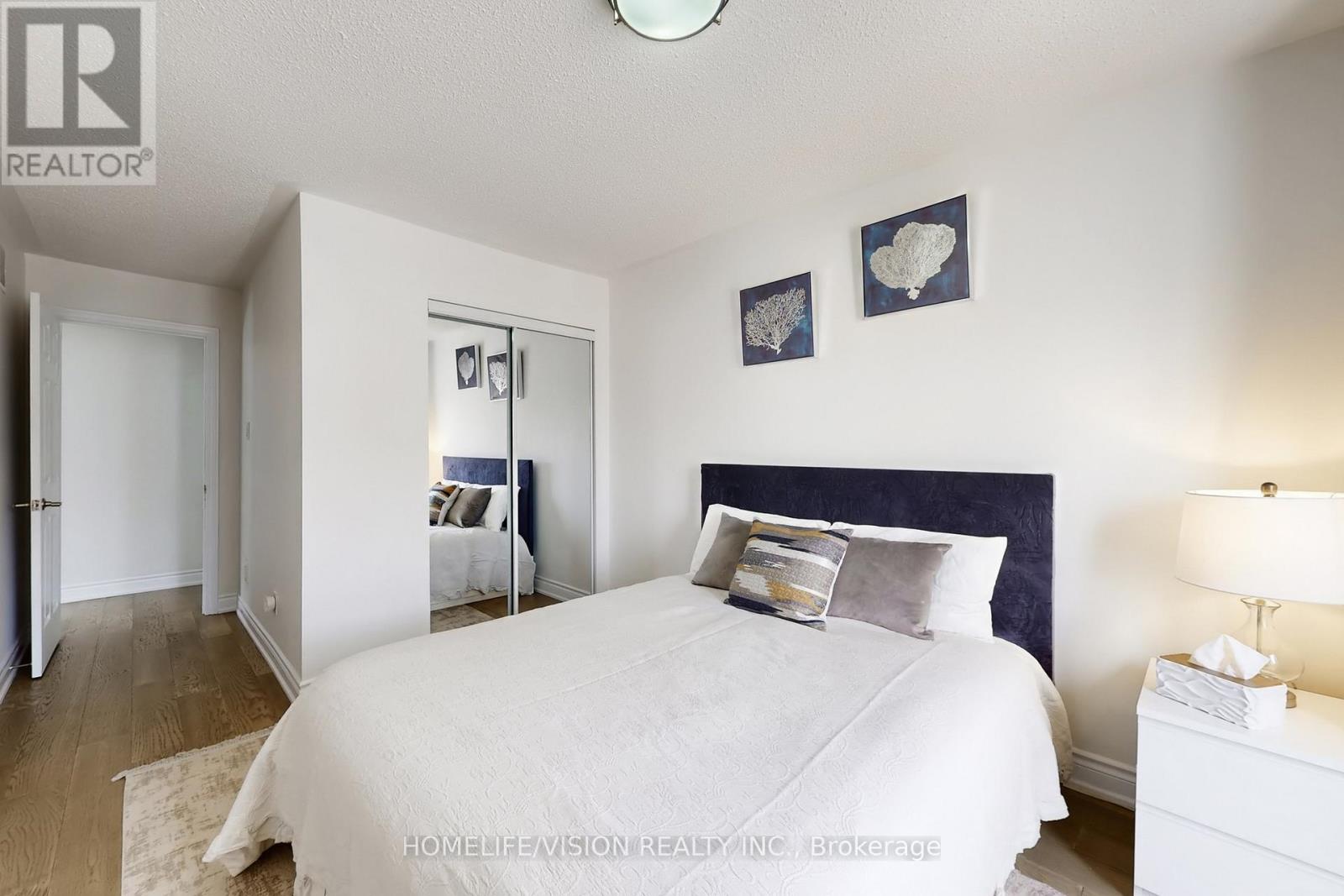 2 Prestwick Avenue, Vaughan, Ontario  L6A 2C9 - Photo 29 - N12933080