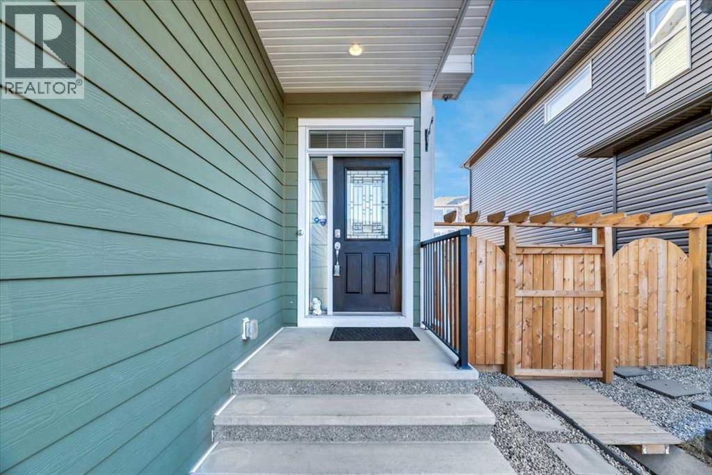 81 Legacy Woods Place Se, Calgary, Alberta  T2X 2B5 - Photo 3 - A2278350