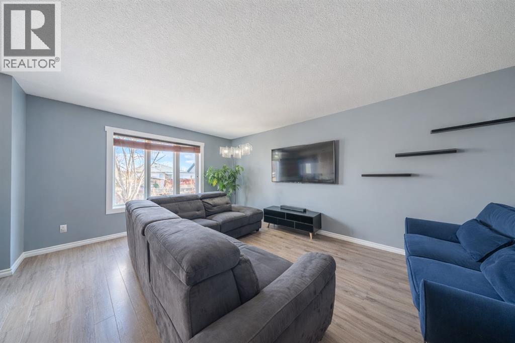 11 Inglis Crescent, Red Deer, Alberta  T4H 3H3 - Photo 5 - A2296131