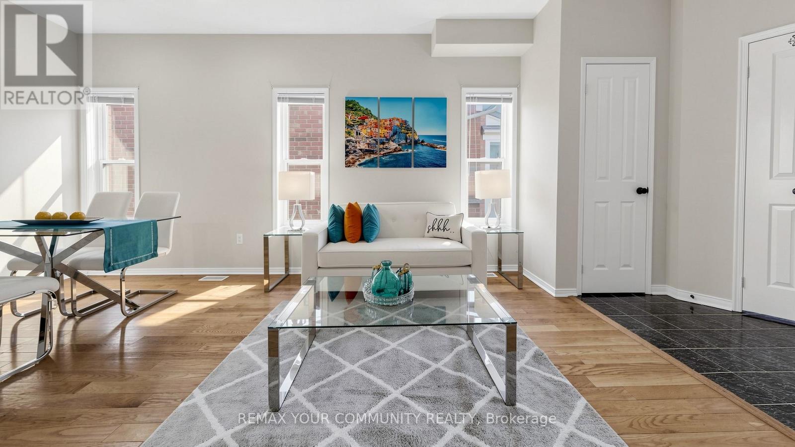 15 Catherina Street, Markham, Ontario  L6C 2L6 - Photo 3 - N12820152