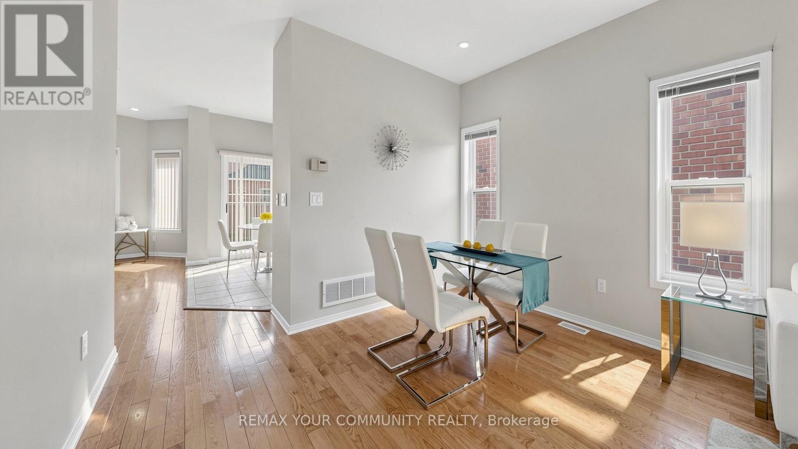 15 Catherina Street, Markham, Ontario  L6C 2L6 - Photo 5 - N12820152