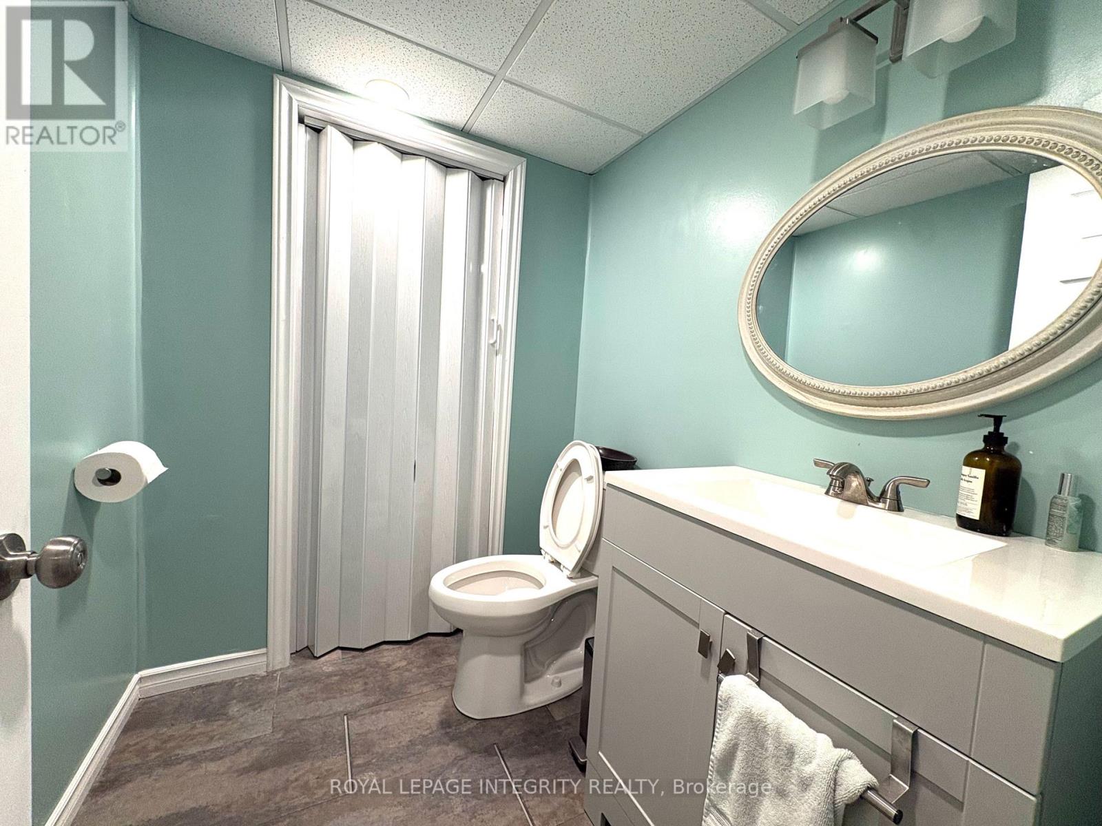 325 Meadowbreeze Drive, Ottawa, Ontario  K2M 0J7 - Photo 16 - X12933548