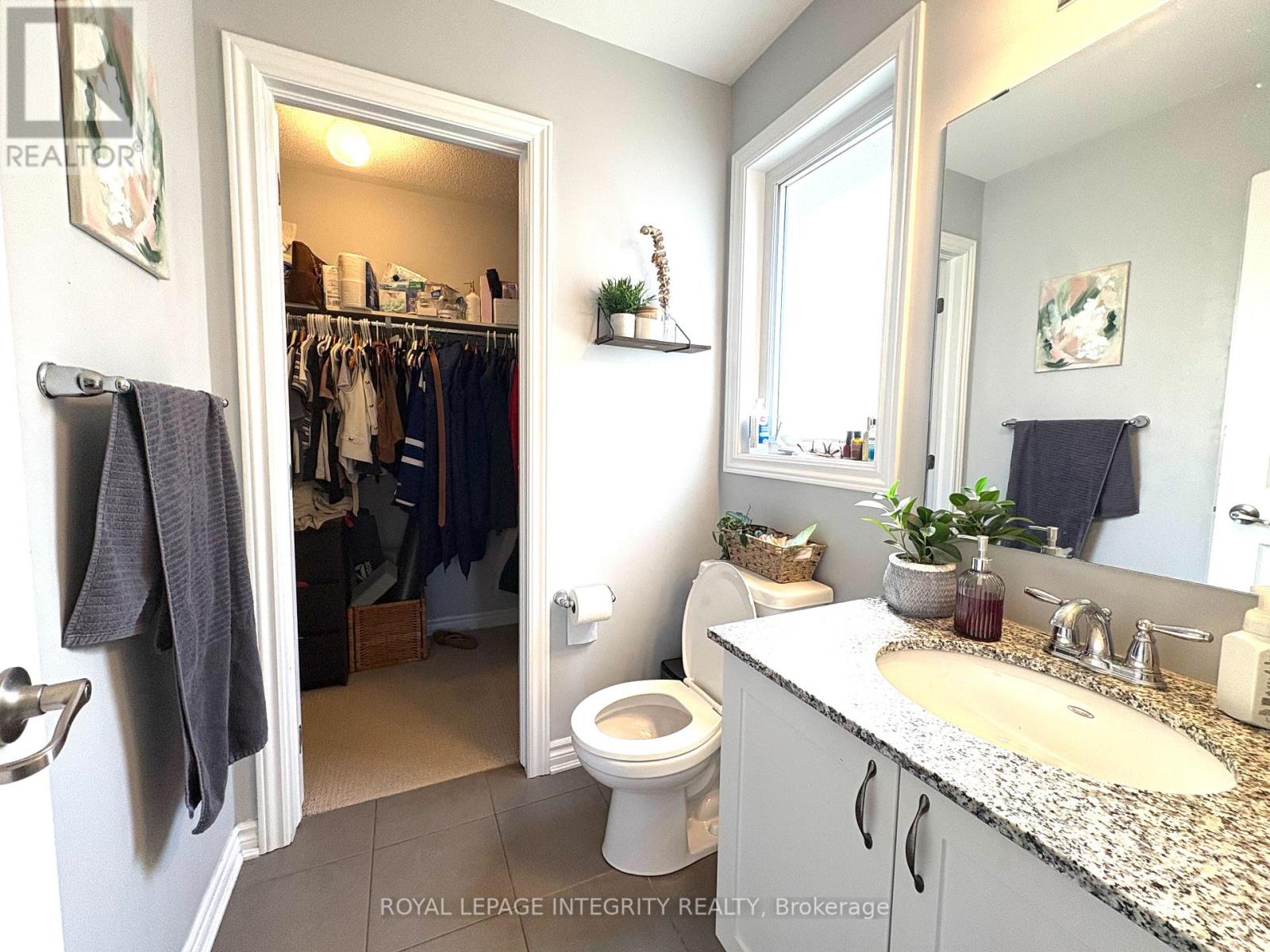 325 Meadowbreeze Drive, Ottawa, Ontario  K2M 0J7 - Photo 18 - X12933548