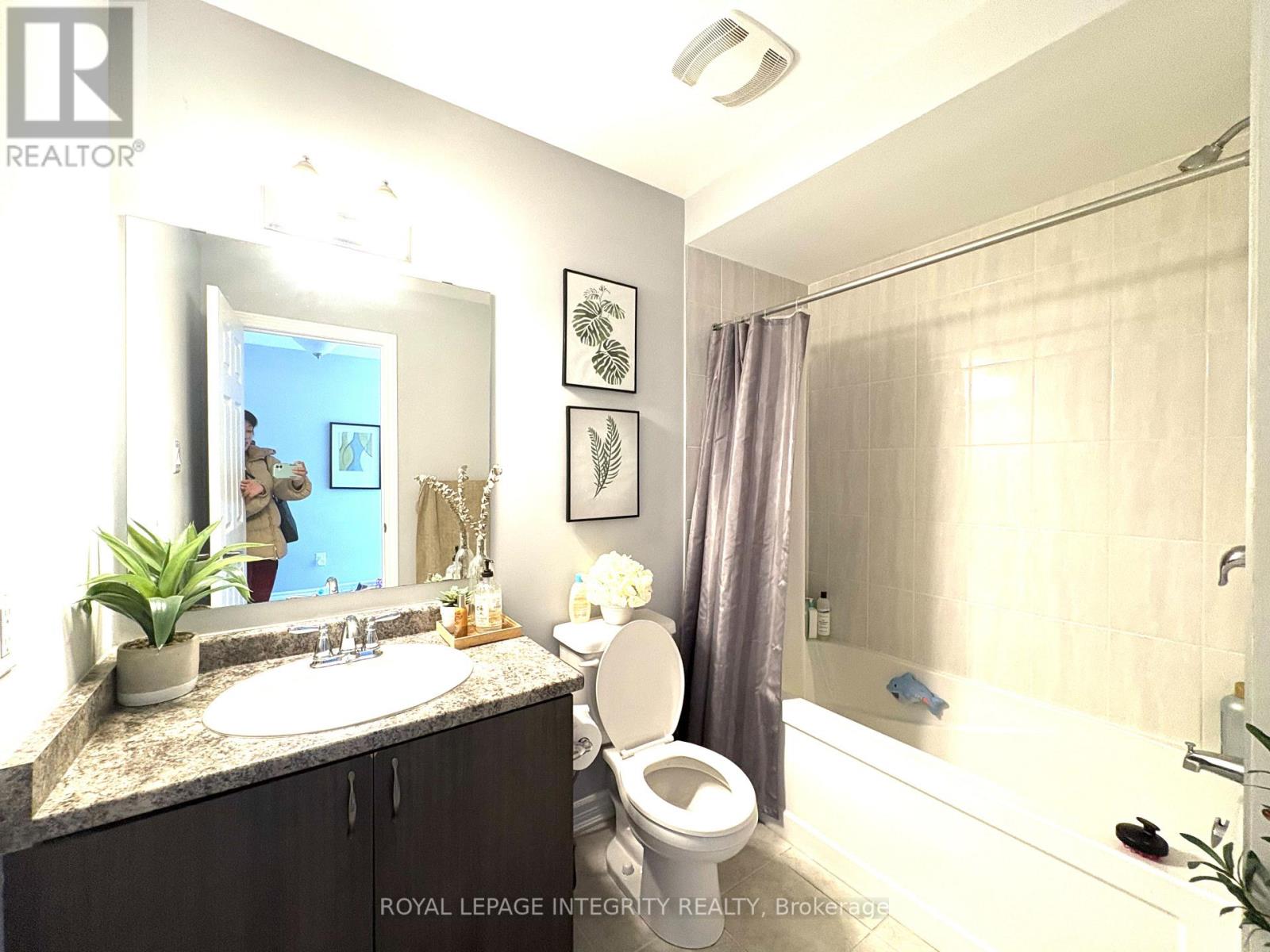 325 Meadowbreeze Drive, Ottawa, Ontario  K2M 0J7 - Photo 20 - X12933548