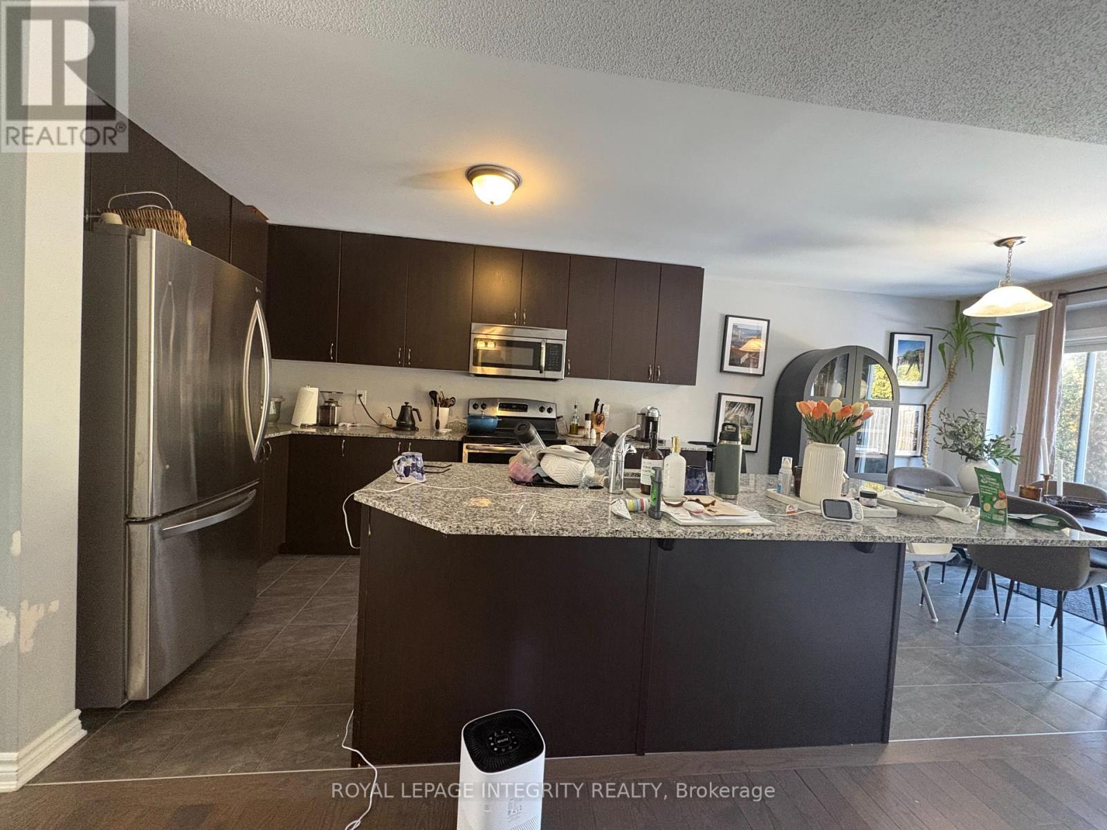 325 Meadowbreeze Drive, Ottawa, Ontario  K2M 0J7 - Photo 4 - X12933548