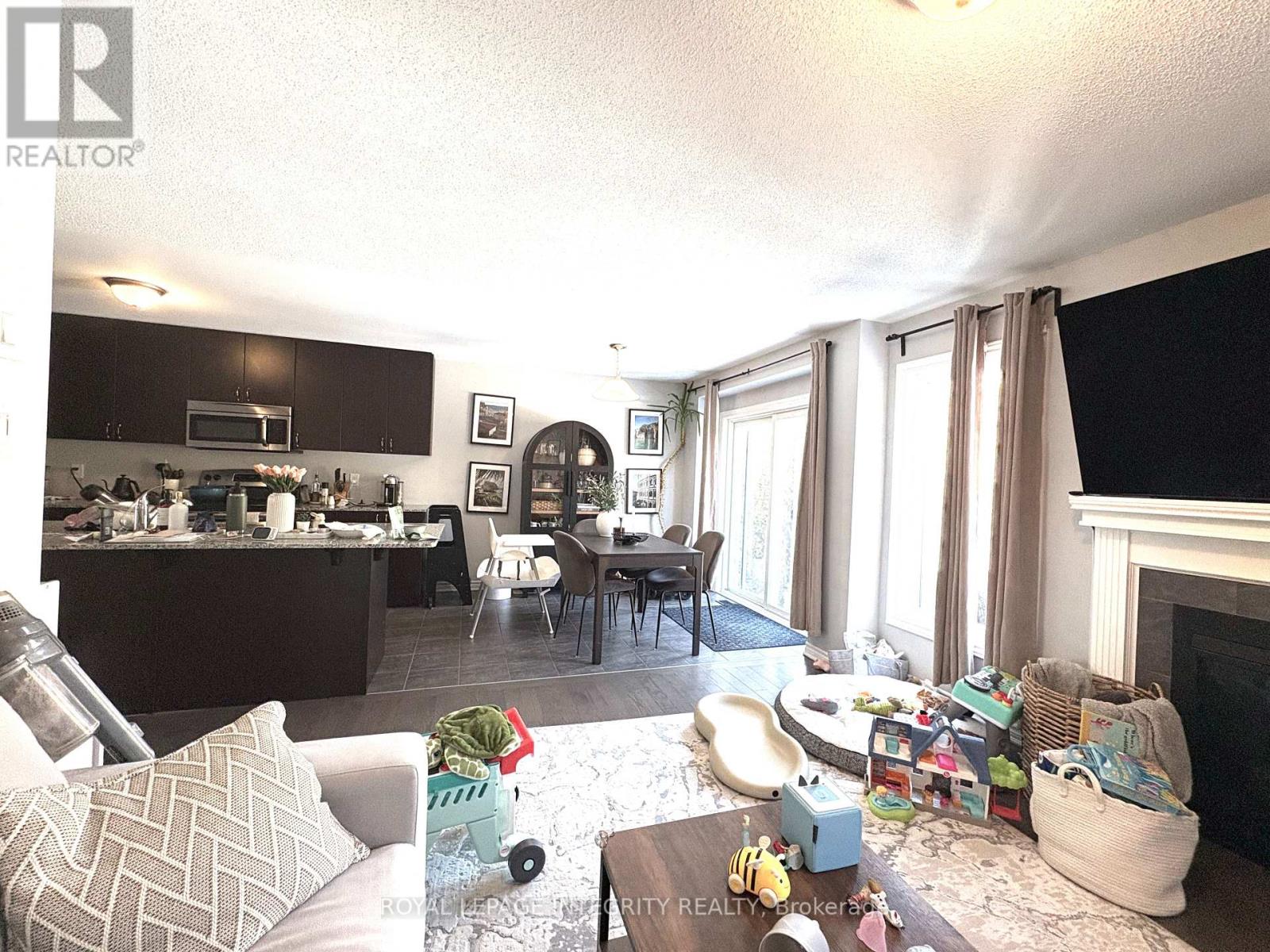 325 Meadowbreeze Drive, Ottawa, Ontario  K2M 0J7 - Photo 6 - X12933548