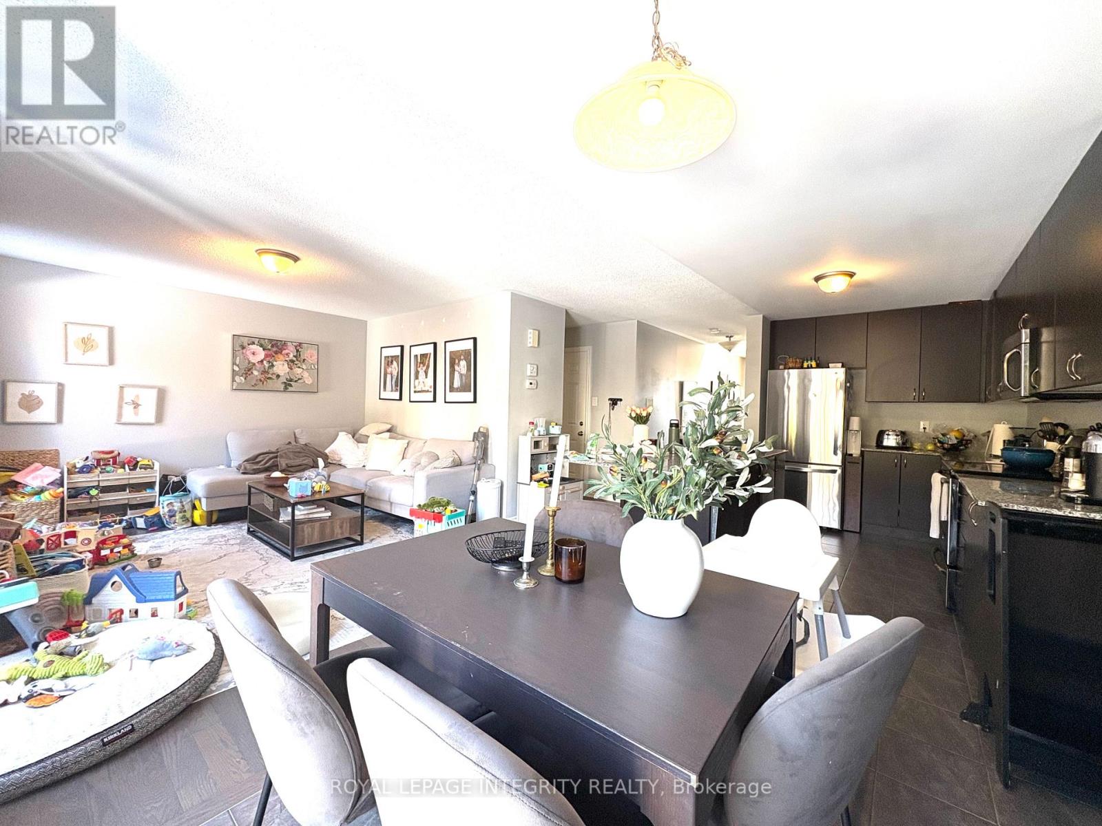 325 Meadowbreeze Drive, Ottawa, Ontario  K2M 0J7 - Photo 8 - X12933548