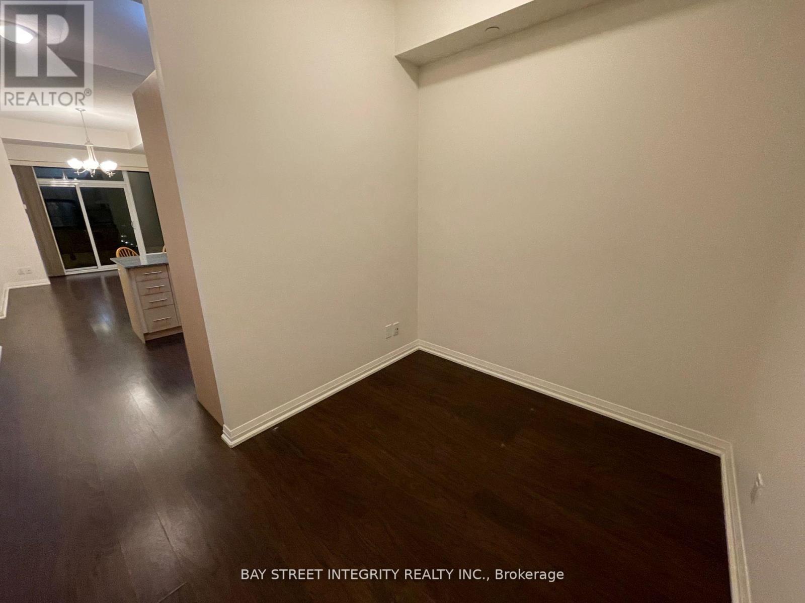 605 - 9500 Markham Road, Markham, Ontario  L6E 0N6 - Photo 2 - N12933544