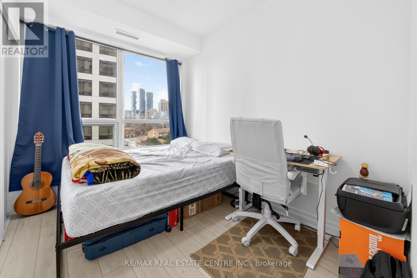 610 - 30 Elm Drive, Mississauga, Ontario  L5B 0N6 - Photo 17 - W12933540