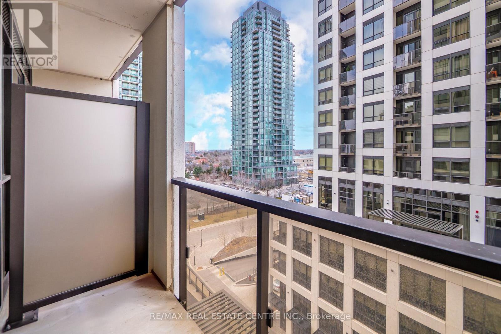 610 - 30 Elm Drive, Mississauga, Ontario  L5B 0N6 - Photo 26 - W12933540