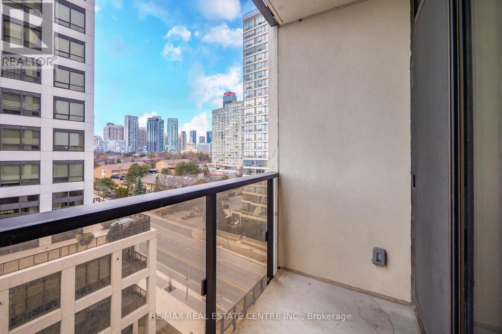 610 - 30 Elm Drive, Mississauga, Ontario  L5B 0N6 - Photo 28 - W12933540