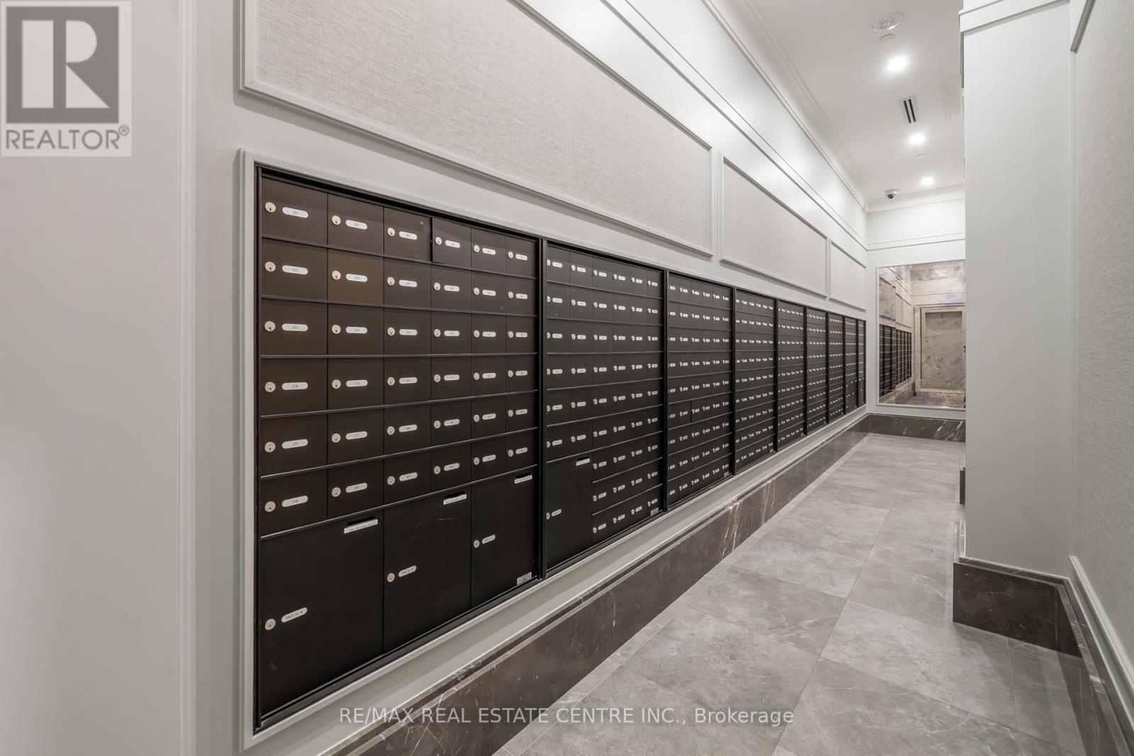 610 - 30 Elm Drive, Mississauga, Ontario  L5B 0N6 - Photo 35 - W12933540