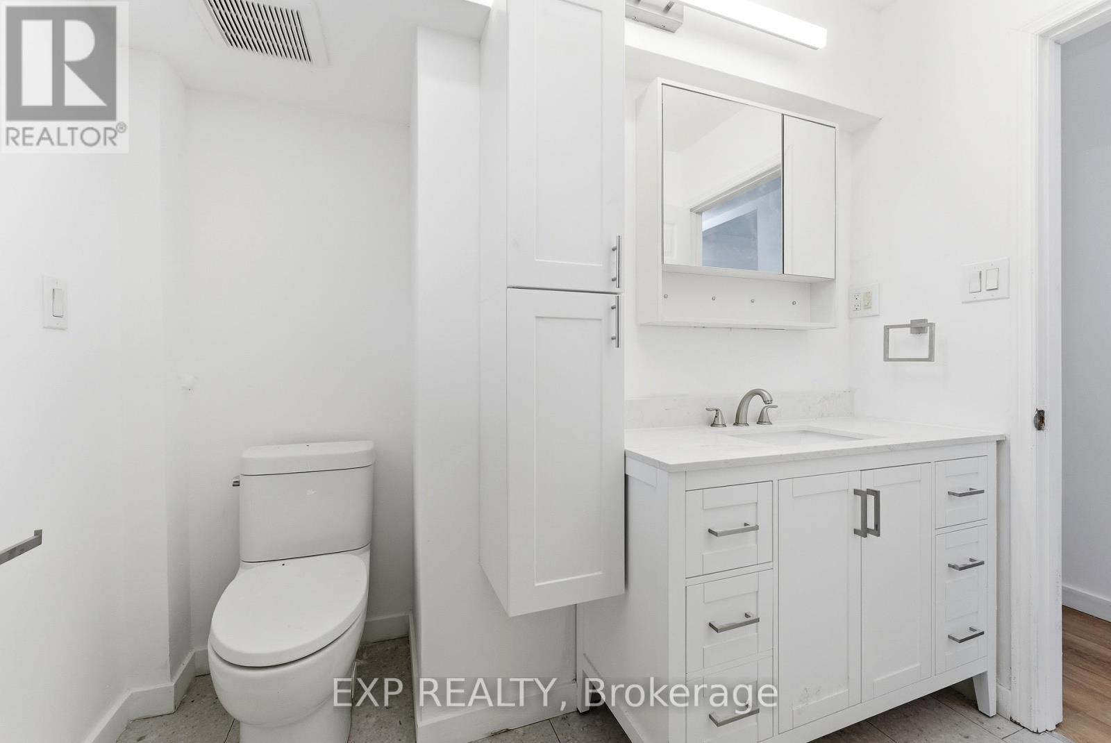 696 Whites Road, Quinte West, Ontario  K8V 5P8 - Photo 14 - X12930222