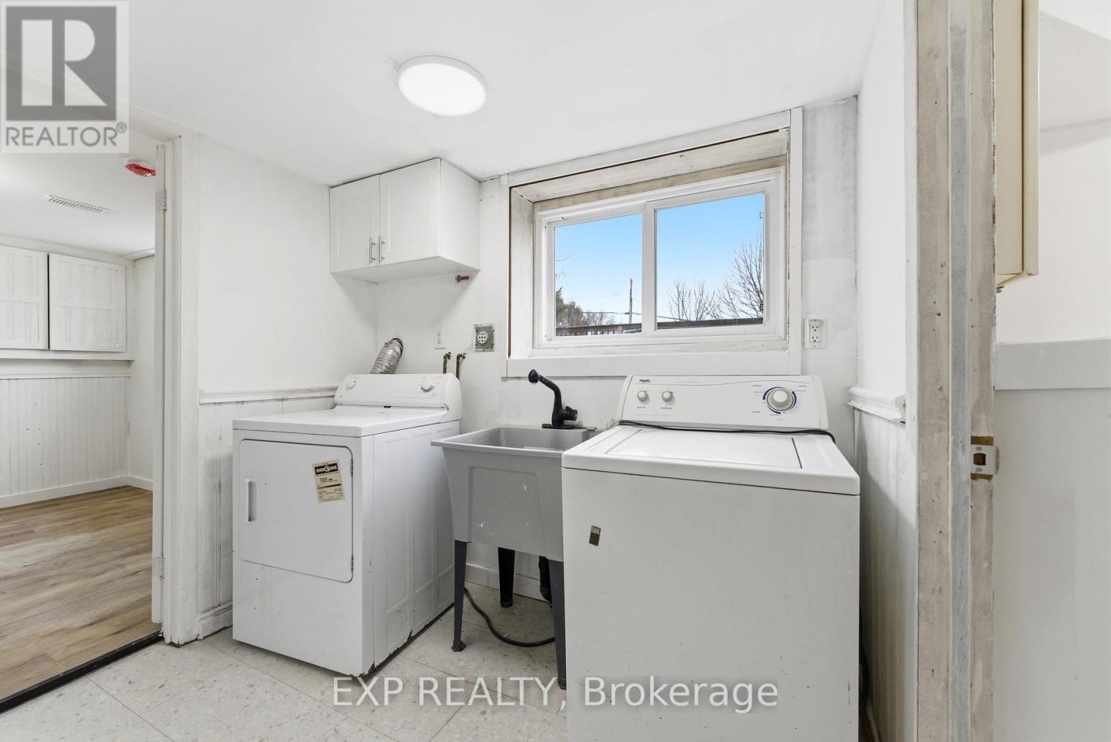 696 Whites Road, Quinte West, Ontario  K8V 5P8 - Photo 34 - X12930222