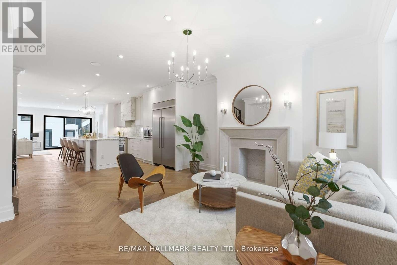 90 Garden Avenue, Toronto, Ontario  M6R 1H7 - Photo 2 - W12881384