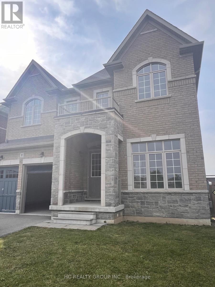 8 CRANE STREET, Aurora, Ontario