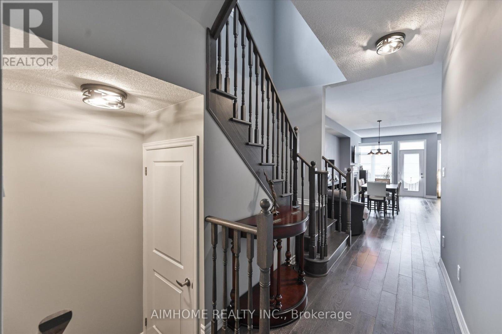 52 Vedette Way, Vaughan, Ontario  L4H 4K2 - Photo 4 - N12933562