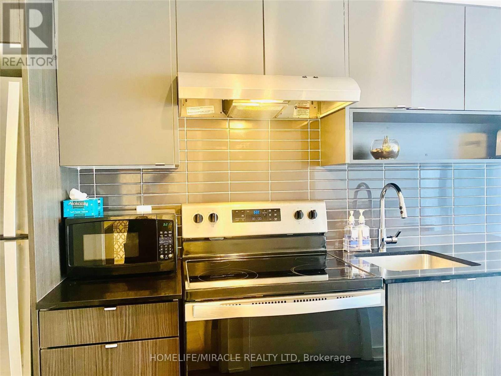 B122 - 1119 Cooke Boulevard, Burlington, Ontario  L7T 0C7 - Photo 12 - W12933564