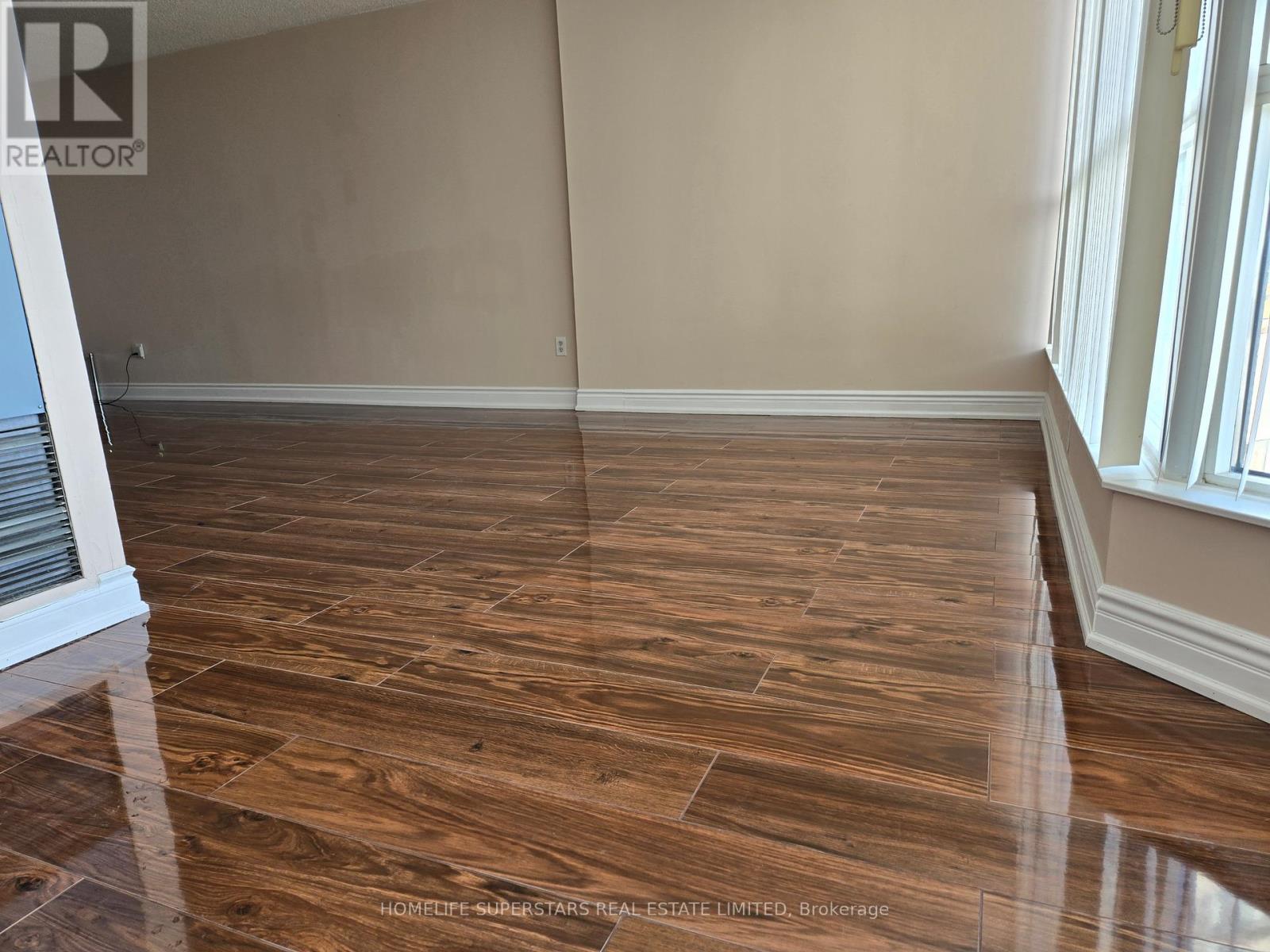 607 - 3 Rowntree Road, Toronto, Ontario  M9V 5G8 - Photo 4 - W12742056