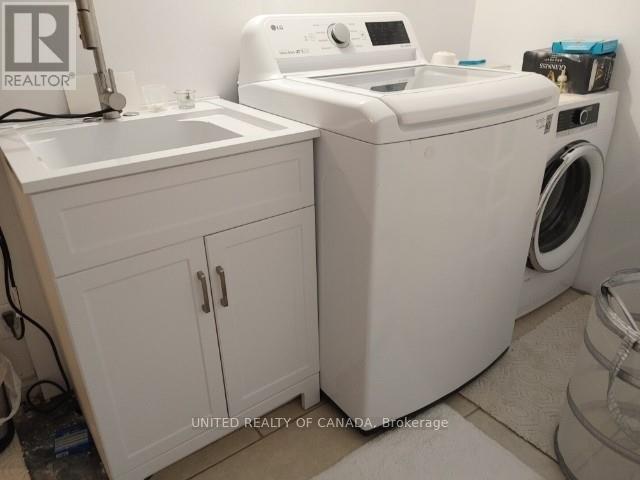 3c - 77 Lakeshore Road W, Oakville, Ontario  L6K 1C9 - Photo 18 - W12933190