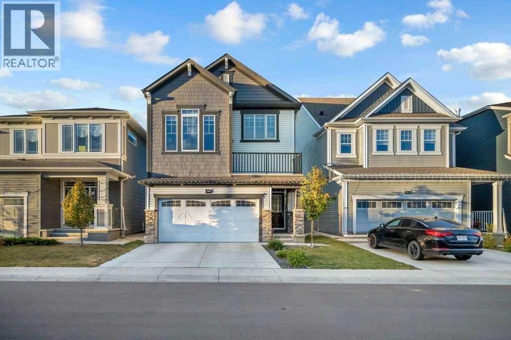 749 Windrow Manor SW, Airdrie, Alberta  T4B 5H6 - Photo 2 - A2262410