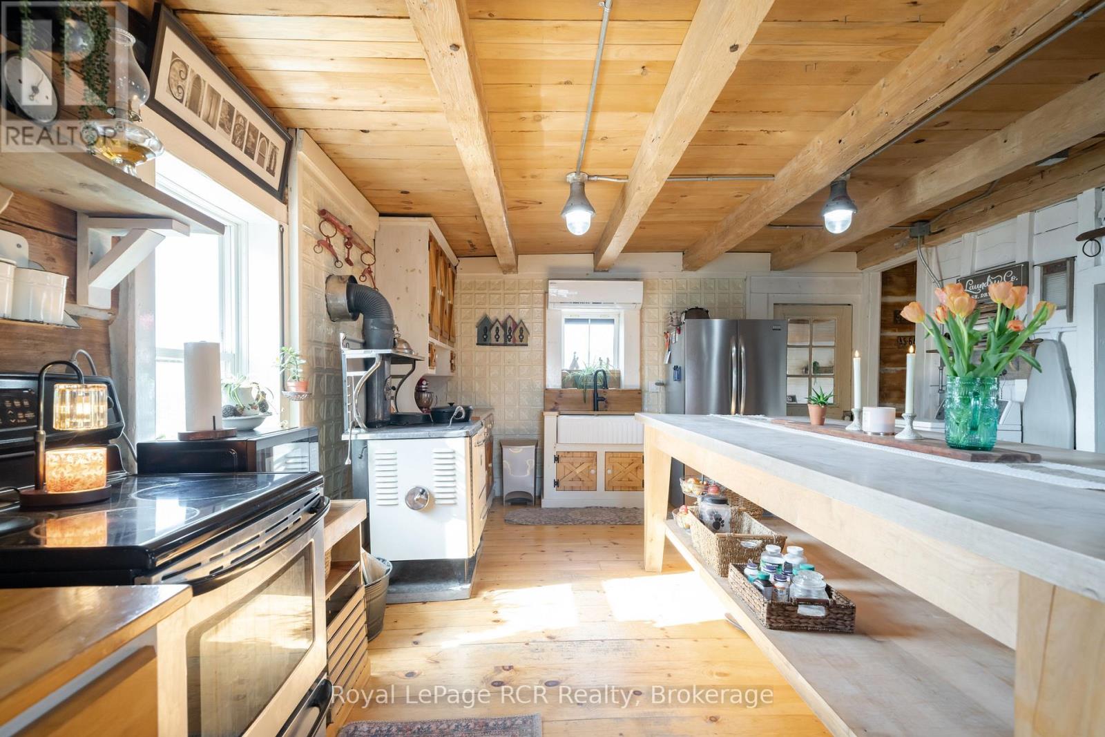 135458 8 Concession, Chatsworth, Ontario  N0H 1K0 - Photo 14 - X12933594