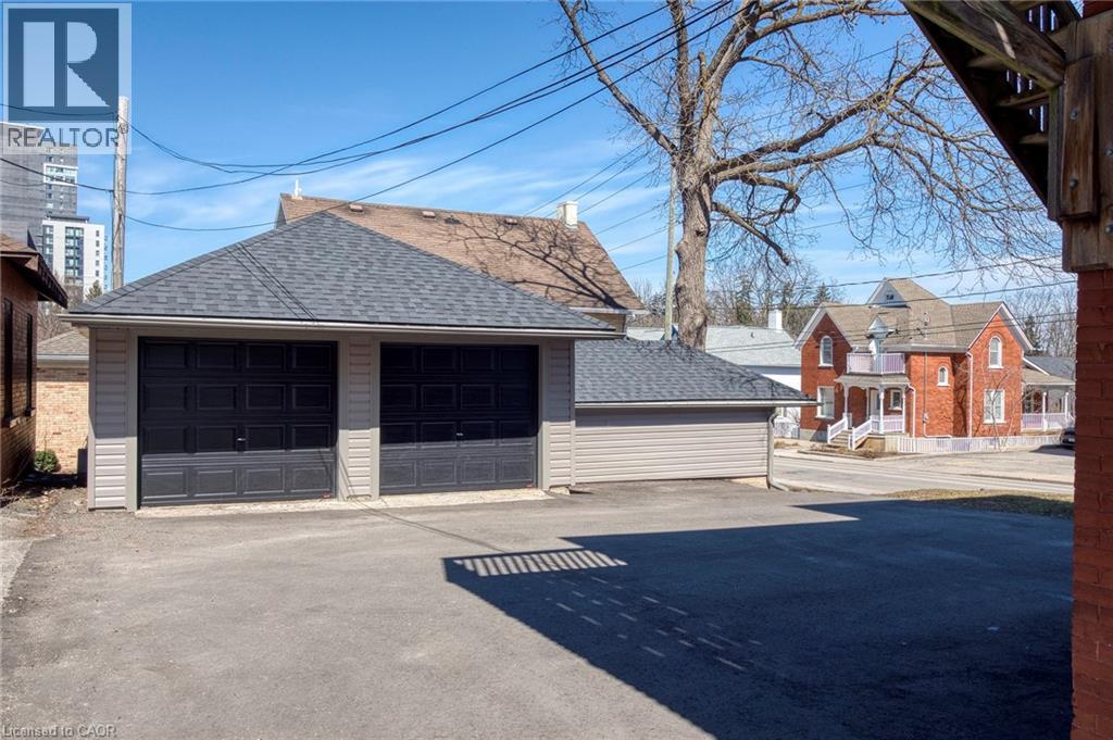 59 Regina Street N, Waterloo, Ontario  N2J 3A6 - Photo 3 - 40777416