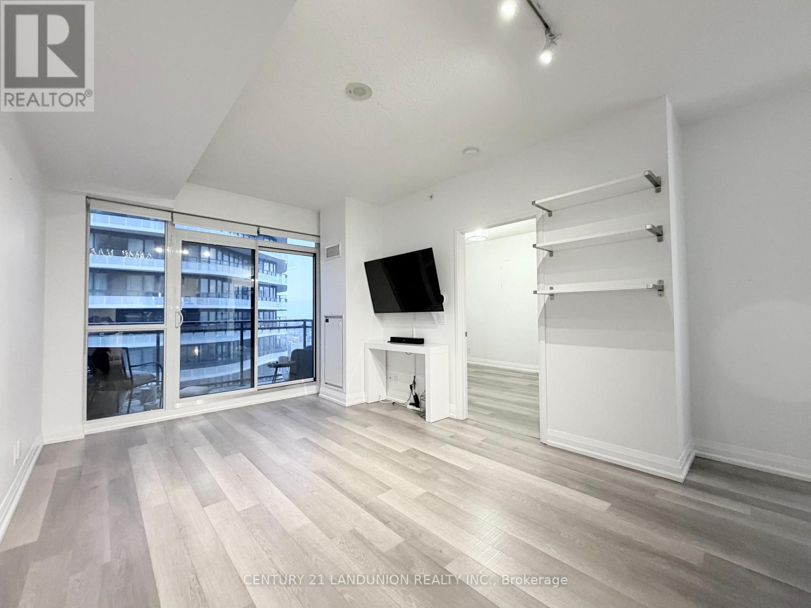 801 - 85 The Donway W, Toronto, Ontario  M3C 0L9 - Photo 2 - C12933584