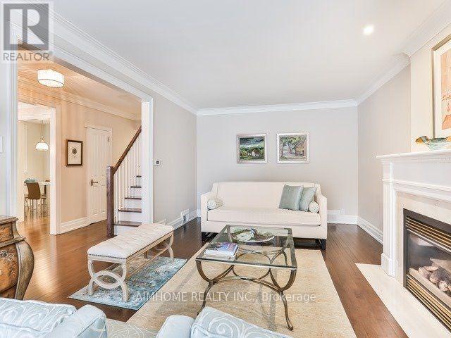89 Dunloe Road, Toronto, Ontario  M5P 2T7 - Photo 6 - C12933588