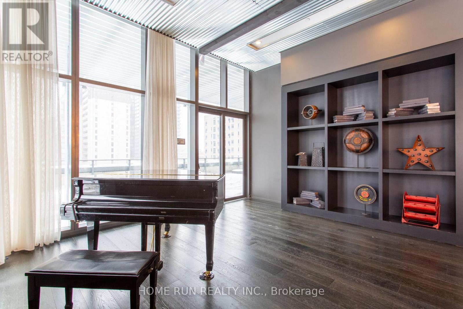 9 - 5 St. Joseph Street, Toronto, Ontario  M4Y 0B6 - Photo 16 - C12933572