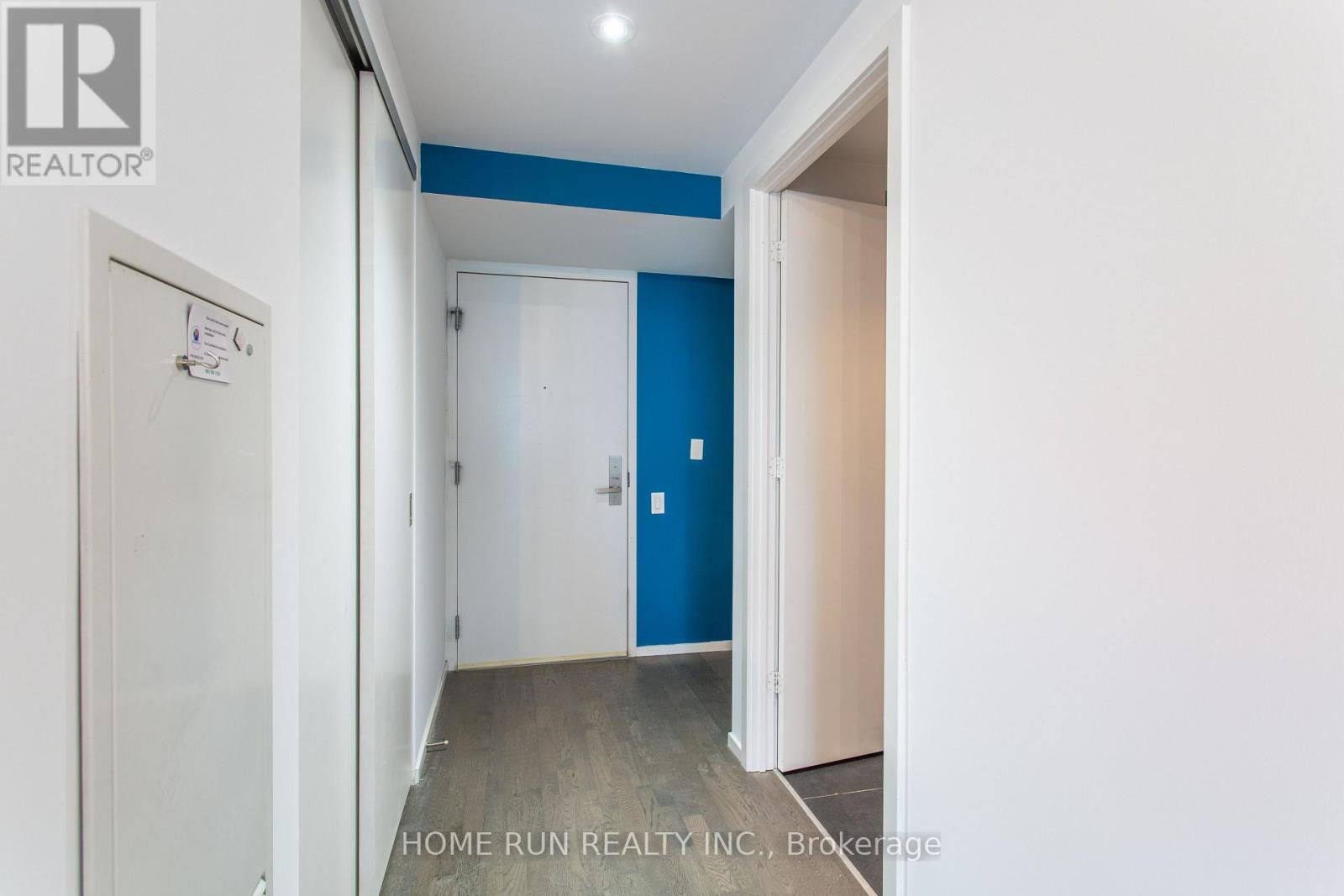 9 - 5 St. Joseph Street, Toronto, Ontario  M4Y 0B6 - Photo 9 - C12933572