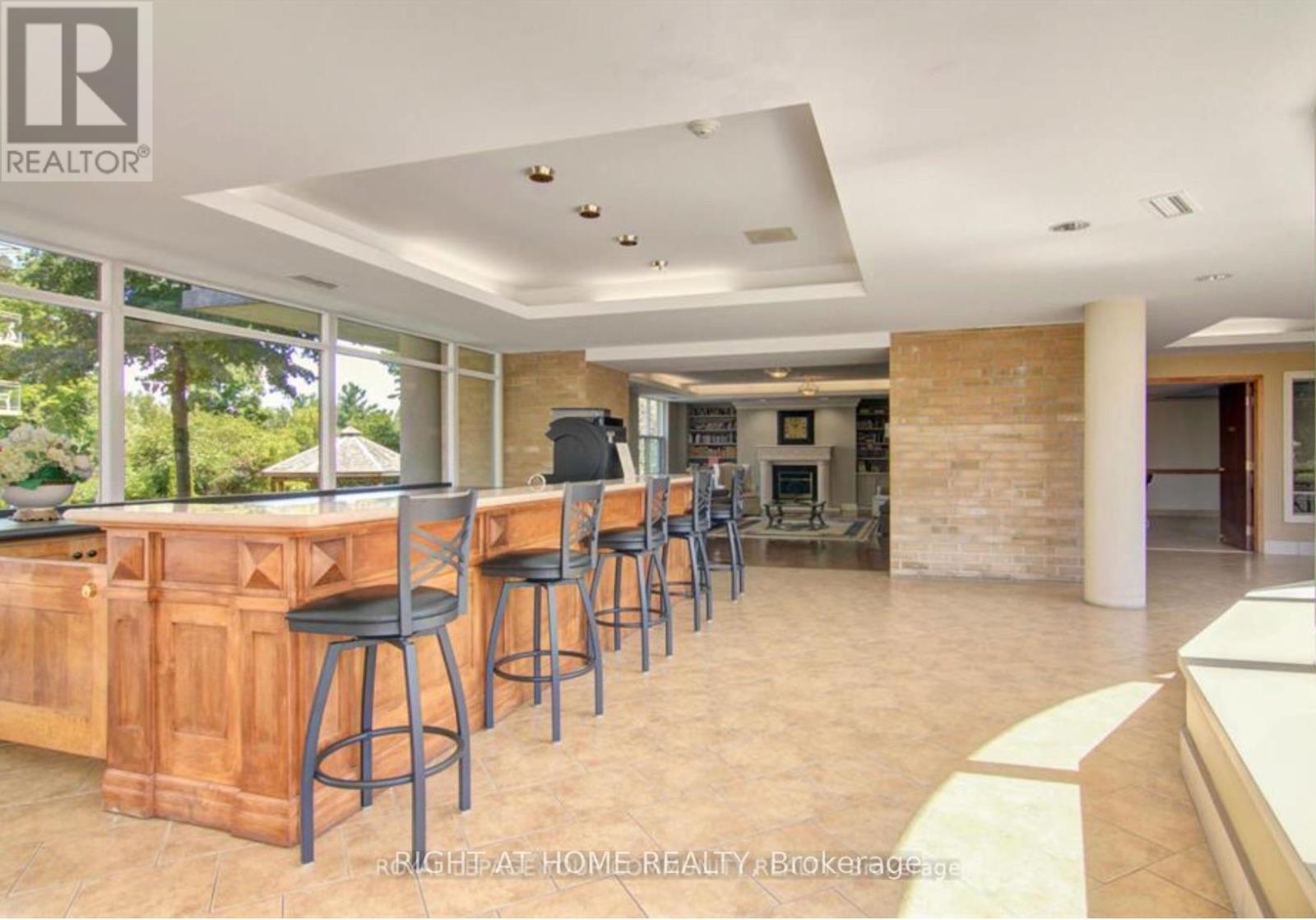 501 - 2506 Rutherford Road, Vaughan, Ontario  L4K 5N4 - Photo 34 - N12933570