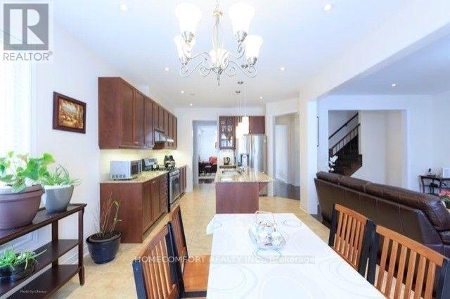 129 Shadow Falls Drive, Richmond Hill, Ontario  L4E 4K2 - Photo 5 - N12933578