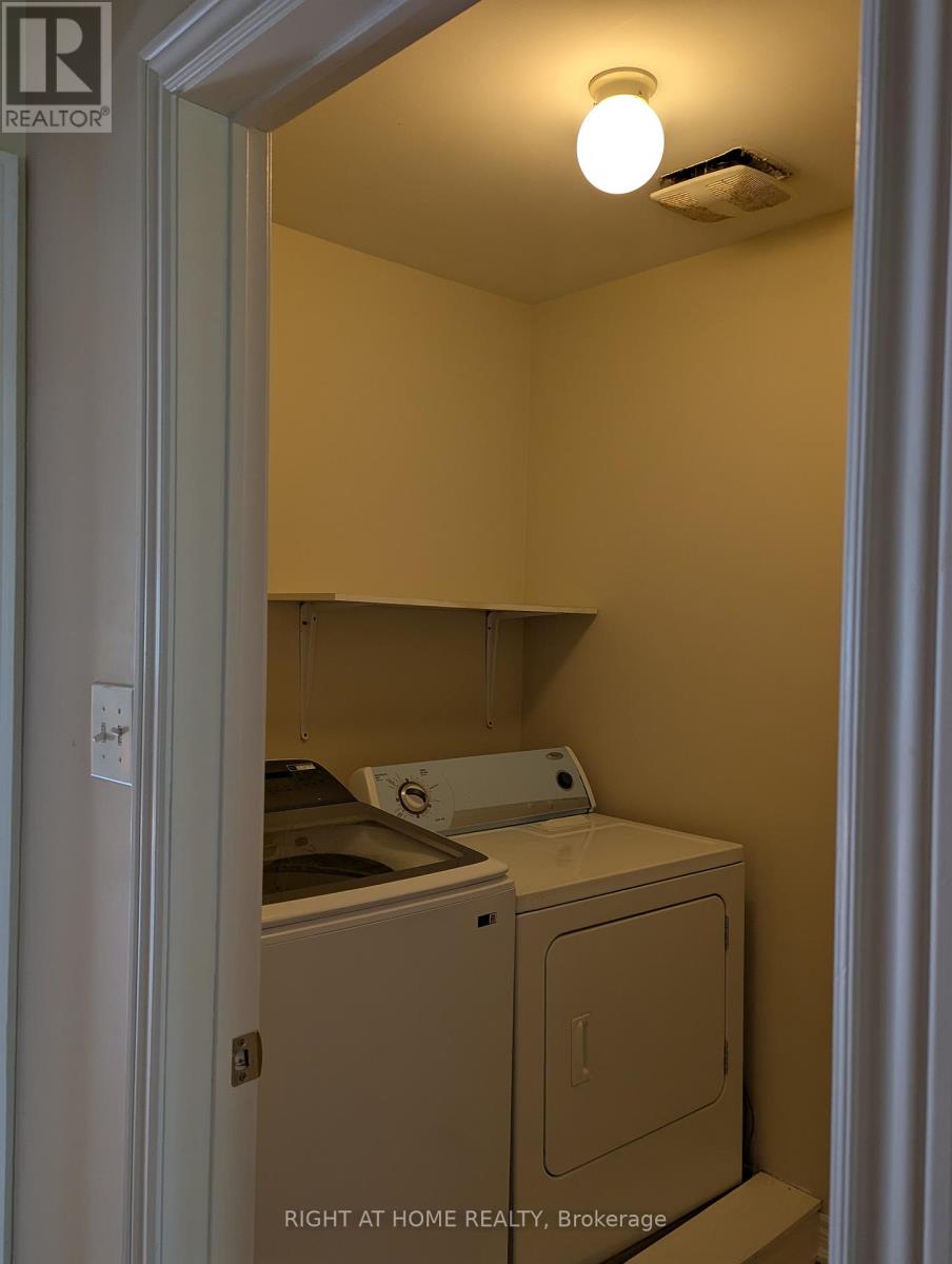 3102 Cabano Crescent, Mississauga, Ontario  L5M 0C4 - Photo 17 - W12933576