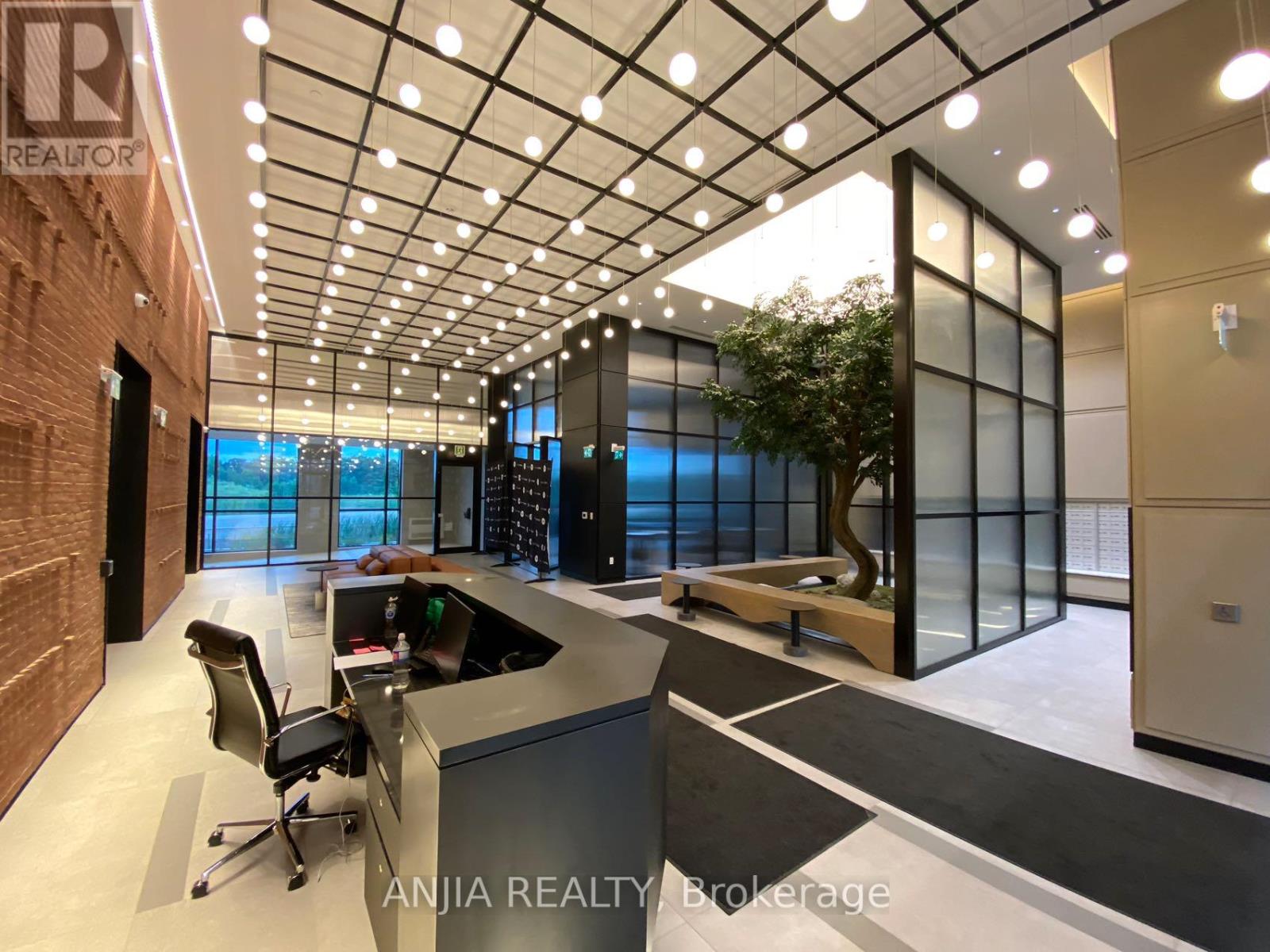 1217 - 3220 William Coltson Avenue, Oakville, Ontario  L6H 7X9 - Photo 2 - W12933590