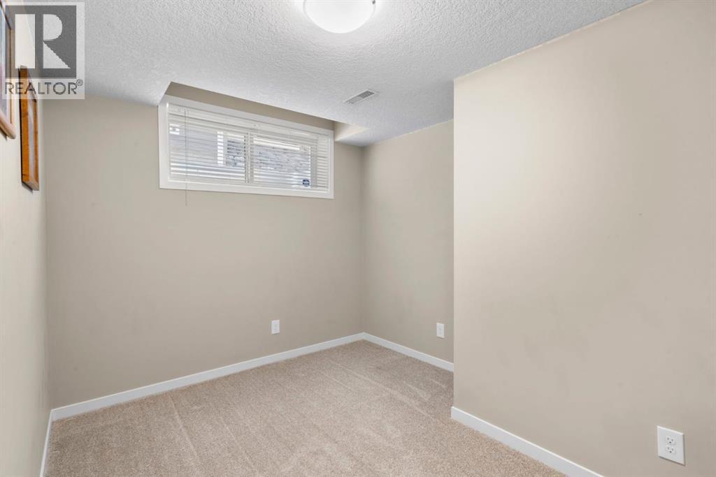 55 Cranarch Terrace Se, Calgary, Alberta  T3M 1Z1 - Photo 38 - A2292604