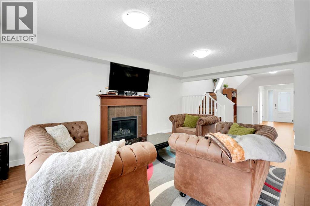 209 Windford Park SW, Airdrie, Alberta  T4B 4E9 - Photo 6 - A2286607