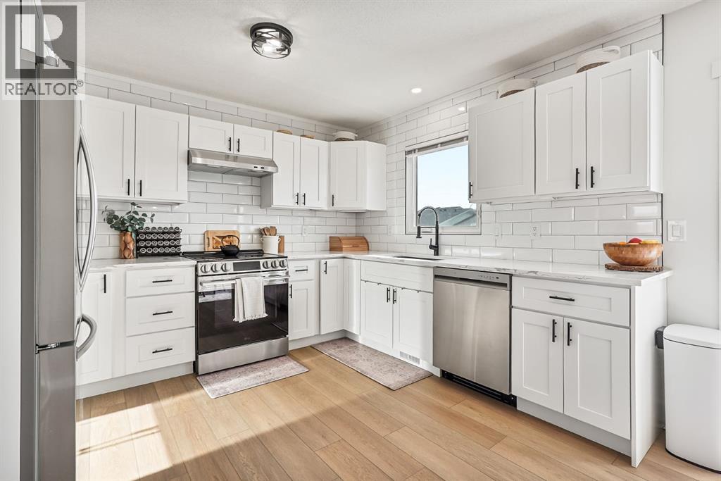 13 Rice Bay Se, Medicine Hat, Alberta  T1B 3X2 - Photo 11 - A2287485