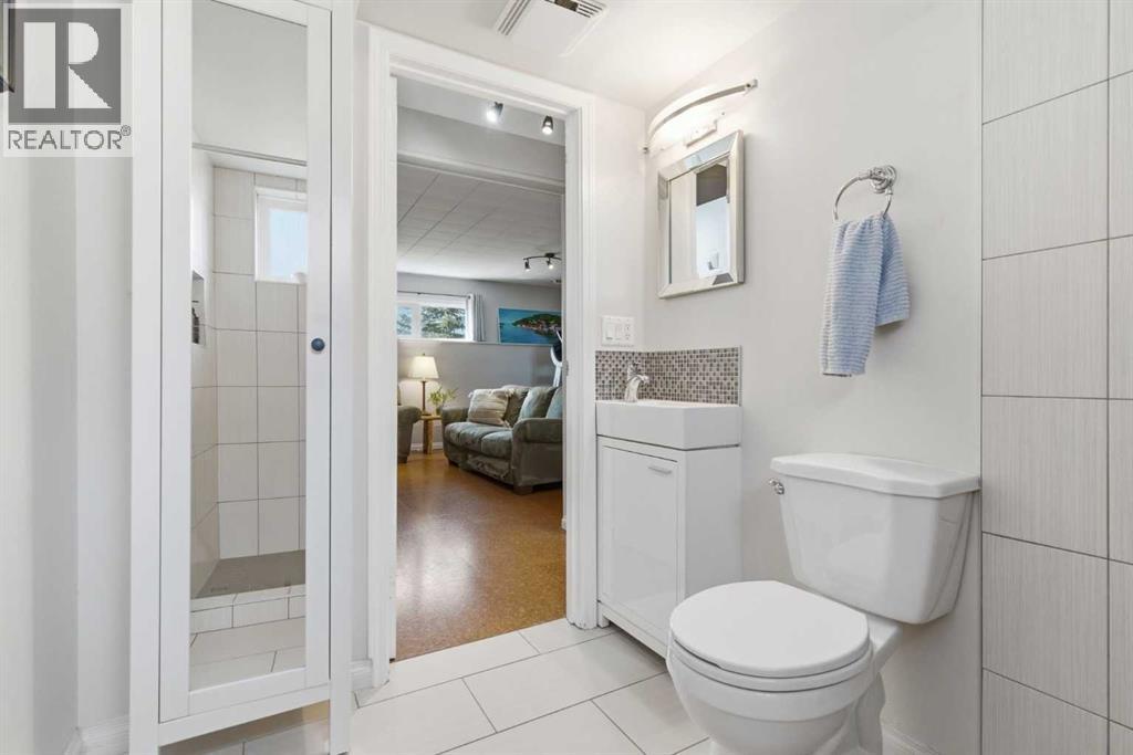 9852 Athens Road SE, Calgary, Alberta  T2J 1B9 - Photo 34 - A2295694