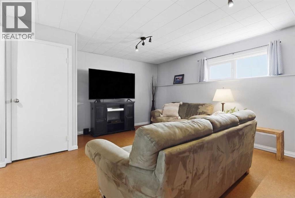 9852 Athens Road SE, Calgary, Alberta  T2J 1B9 - Photo 31 - A2295694