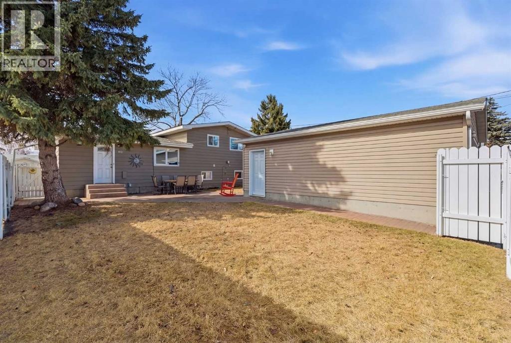 9852 Athens Road SE, Calgary, Alberta  T2J 1B9 - Photo 45 - A2295694